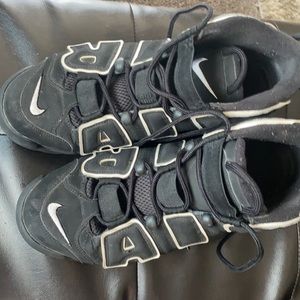 Nike AR More Uptempo